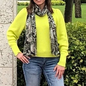 WHBM Puff Sleeve Lime sweater s
